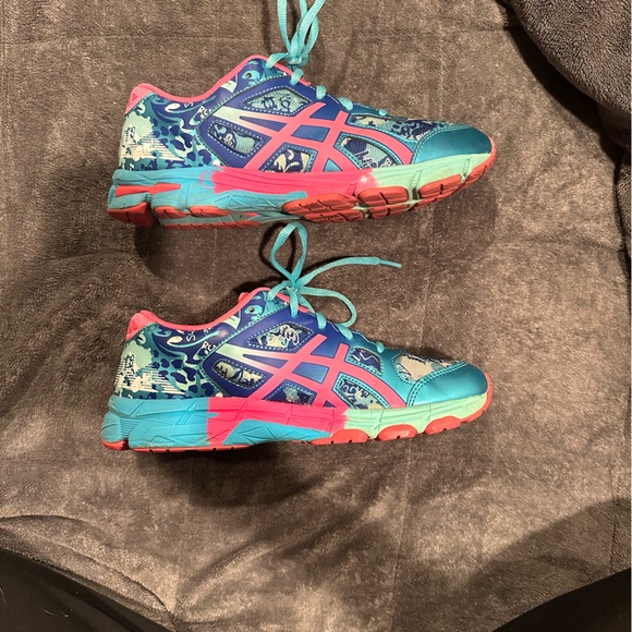 ASICS kids size 7 sneakers - Picture 6 of 6